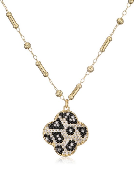 Chelsea Rose Collections Jewelry - Wild Clover Necklace